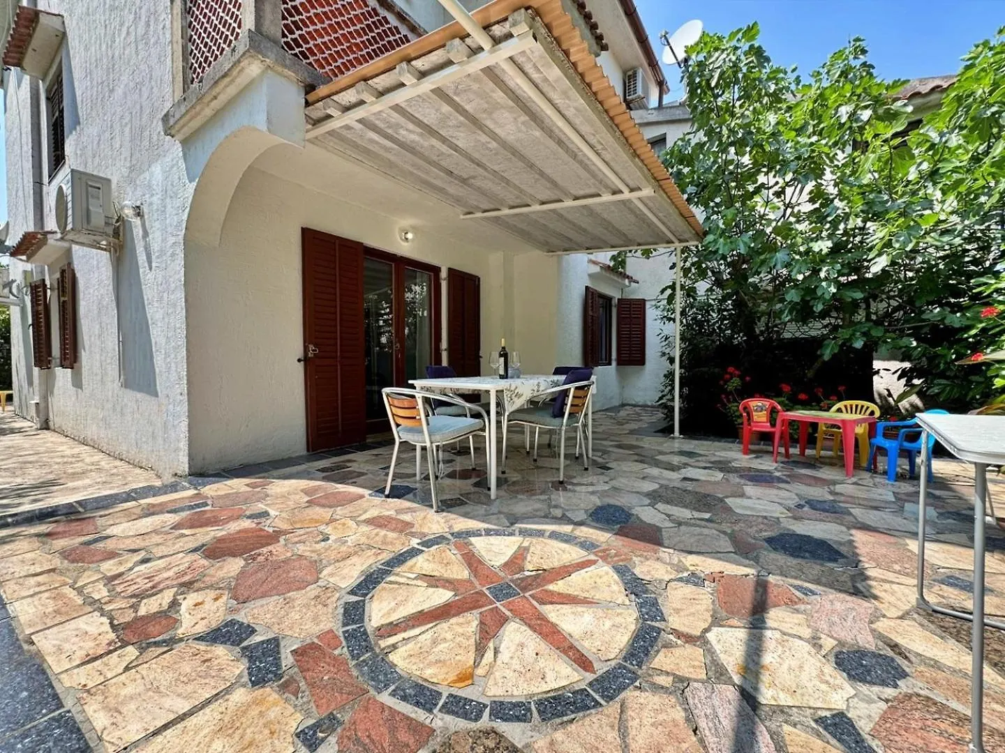 Apartments Srdoc Šilo Gasthof
